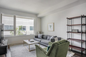 West LA 1br w pool gym bbq nr restaurants LAX-1046